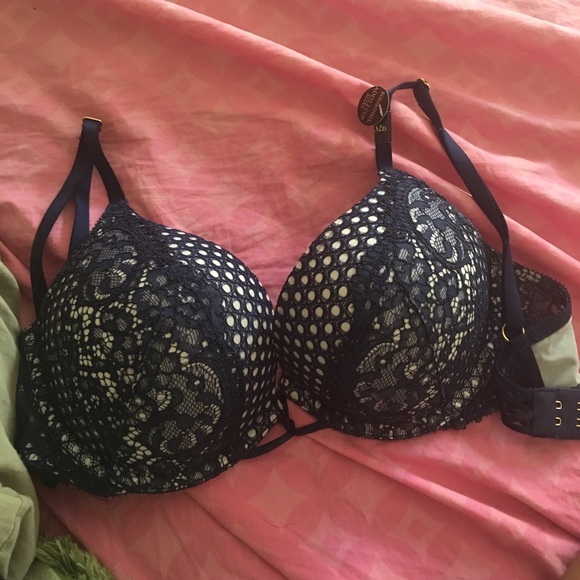 Victoria's Secret bra 32D