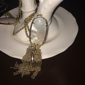 Kendra Scott necklace