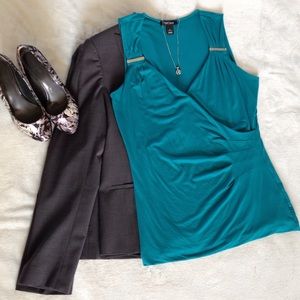 White House Black Market Sleeveless Top