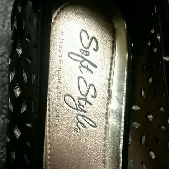 black heels - Picture 3 of 3