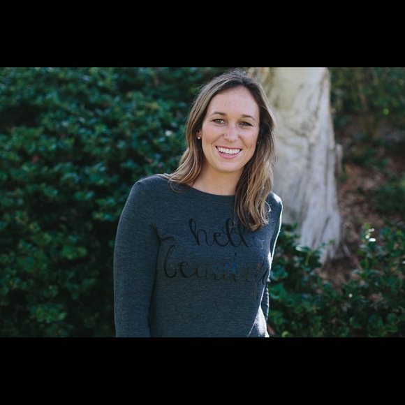 Hello Beautiful Sweatshirt🆕 - Picture 3 of 3