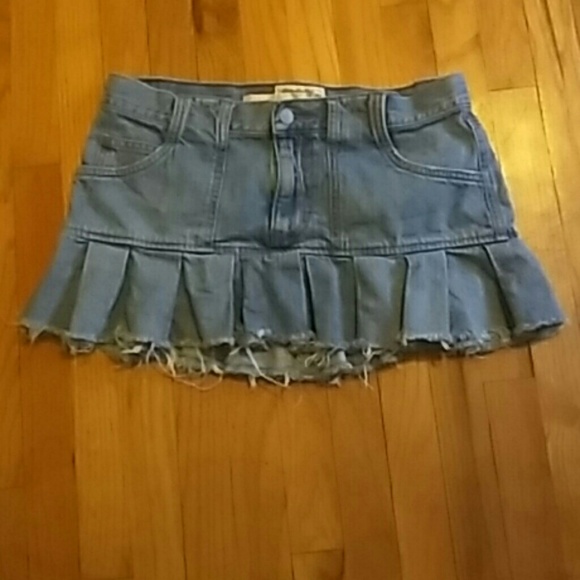 Abercrombie & Fitch denim pleated mini skirt