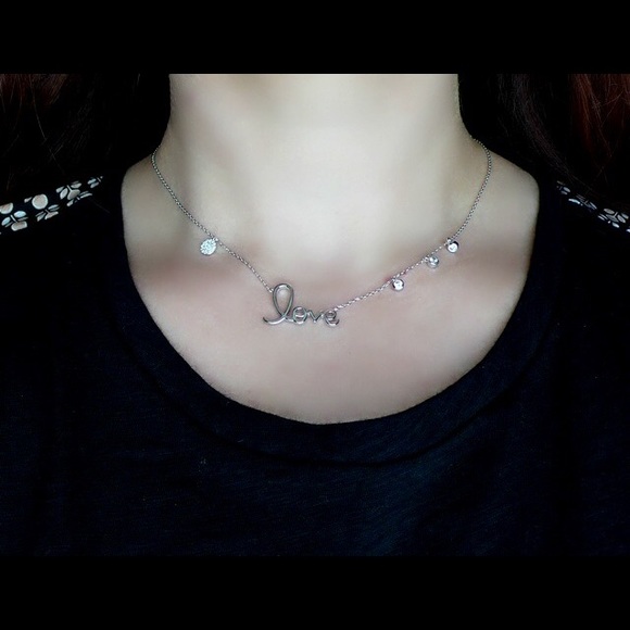 🔥CLEARANCE🔥White Gold Cubic Zirconia Charm LOVE Necklace - Picture 2 of 3