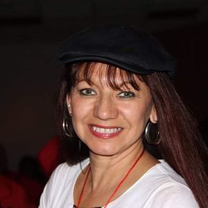 Meet your Posher, Lorrie