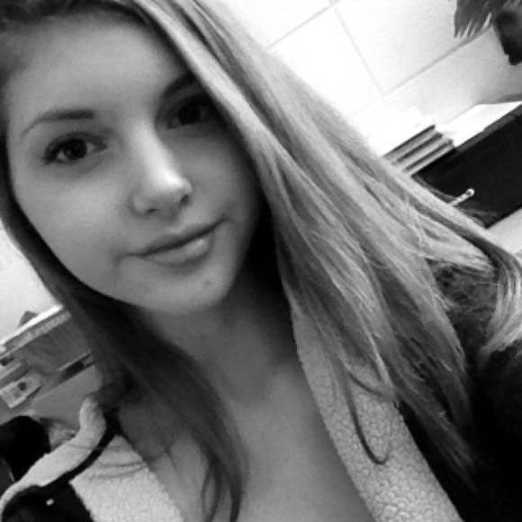 Meet your Posher, Keeley