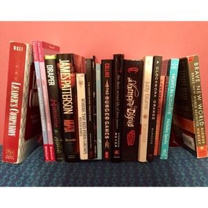 📚BOOK BUNDLE FOR @_CORPUZEL📚