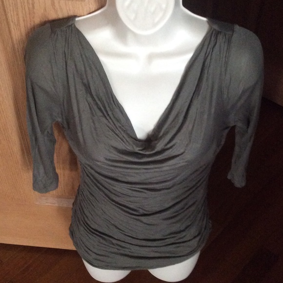 H&M Ruched Fitted Top - Picture 1 of 3