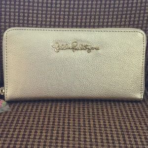 Lilly Pulitzer Cha Ching Wallet in Gold Metallic