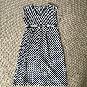Gap maternity dress