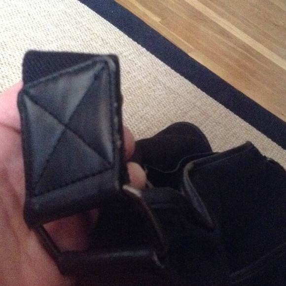 Men's cross body laptop holder/school bag. - Picture 4 of 4