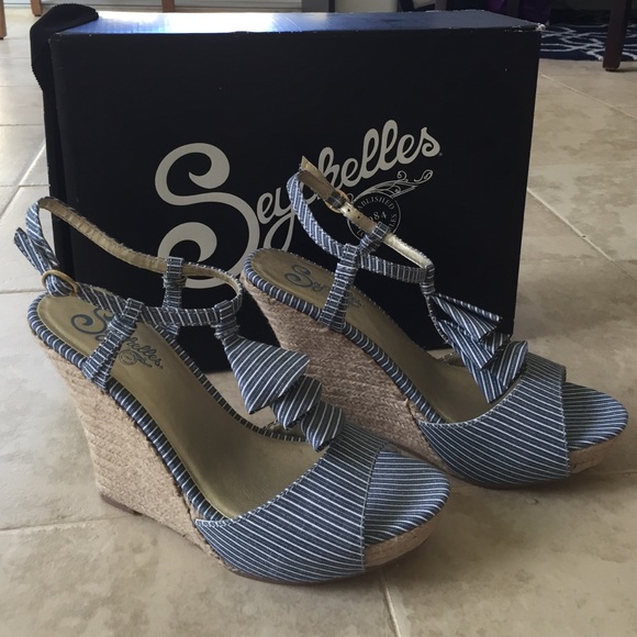 ***SOLD***NWT Seychelles "How do you do" Wedge