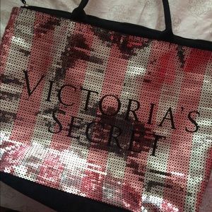 💕💕 REALLY BIG VICTORIA SECRET TOTE 💕💕