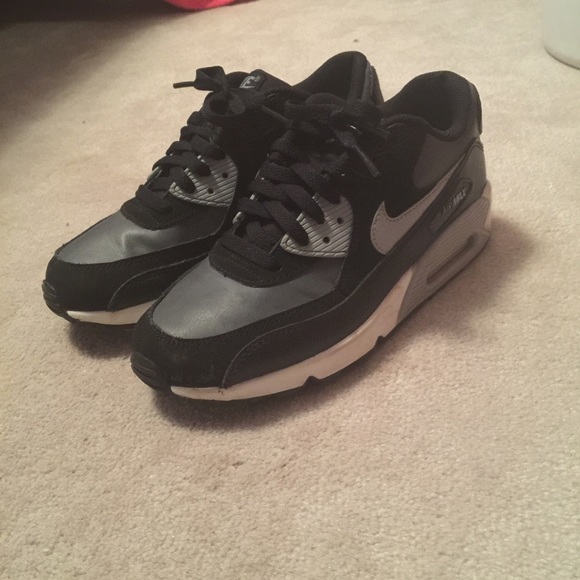 Nike max air shoes.