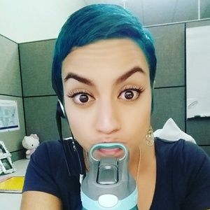 Meet your Posher, Tania