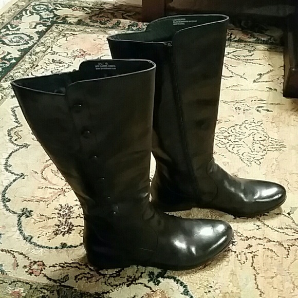 BORN Black Leather Upper Boots