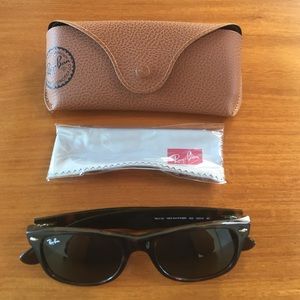 RayBan New Wayfarer - Tortoise Shell