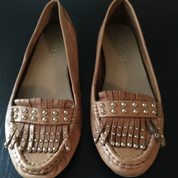 Cute leather Aldo flats