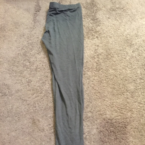 Grey leggings