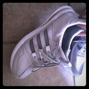Grey & White Adidas SLOOP