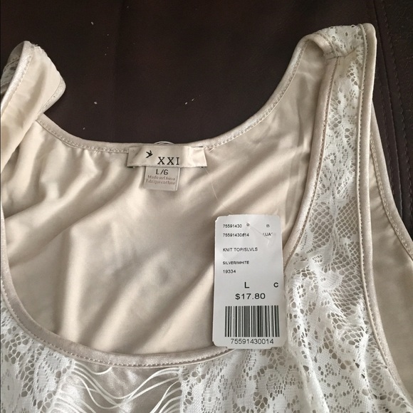 Cute Forever 21 top! - Picture 3 of 3