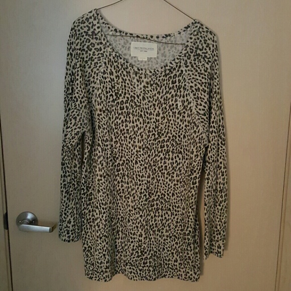 Obey Propoganda Tunic
