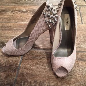 Simply Vera Wang Studded Pumps
