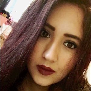 Meet your Posher, Jasmine