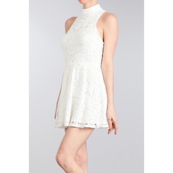 Ivory Lace Dress - Picture 2 of 3