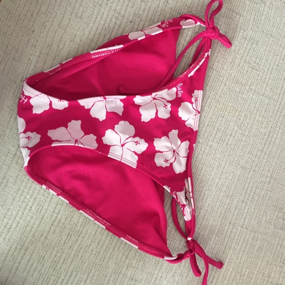 Bikini bottoms