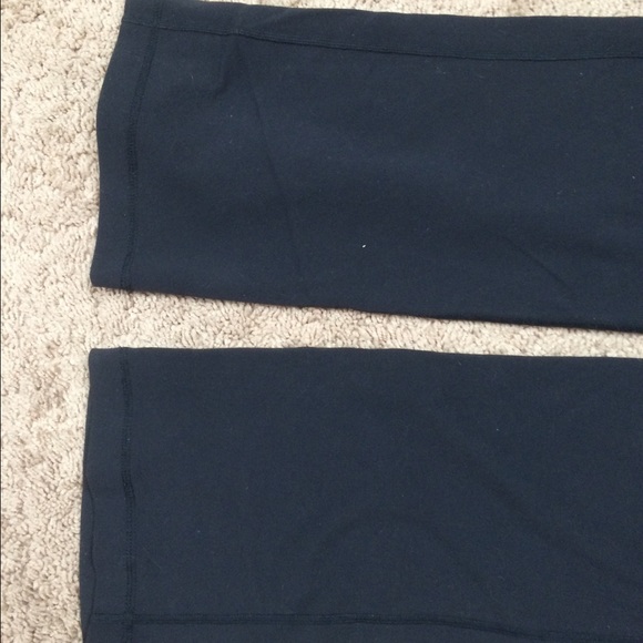 Lulu Lemon Leggings - Picture 3 of 4