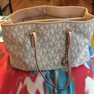 Michael Kors purse