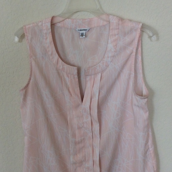 Calvin Klein top - Picture 3 of 4