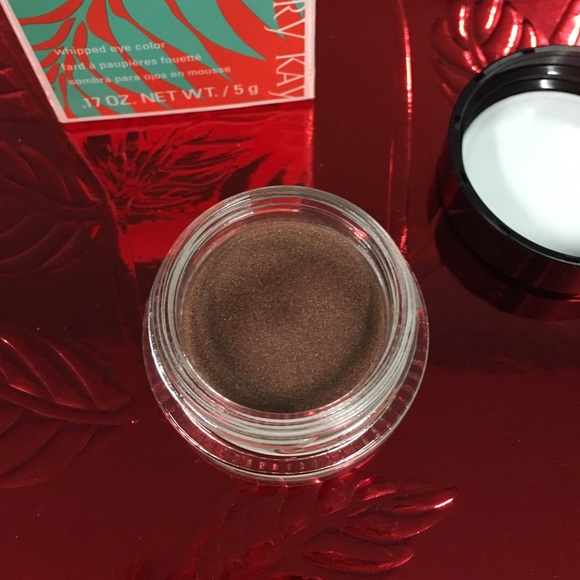 Mary Kay whipped cream eye color-Tiki Hut - Picture 2 of 2