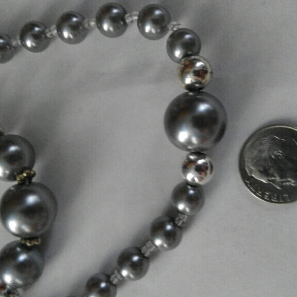 Gray Pearl Necklace 16 1/2" long - Picture 3 of 3
