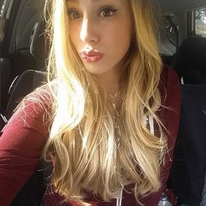 Meet your Posher, Macie