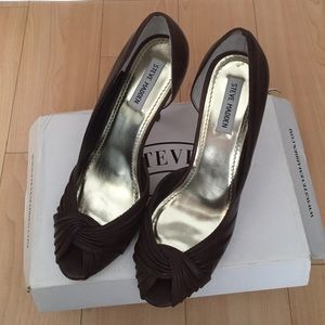 Steve Madden twisting brown leather size 11