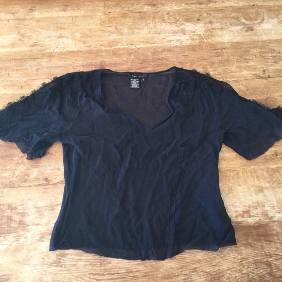 BCBG CREPE LACE CROP TOP