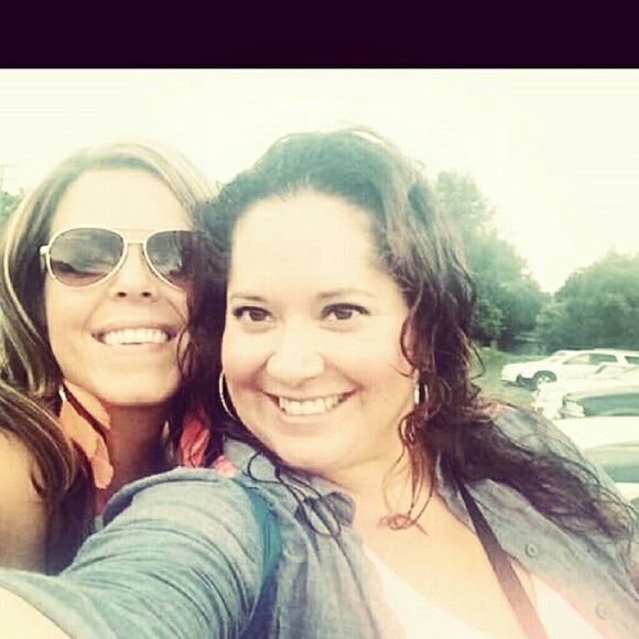 Meet your posher - Picture 4 of 4