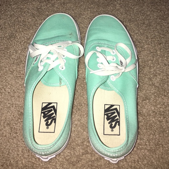 MINT VANS - Picture 2 of 3