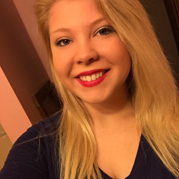 Meet your Posher, Katie