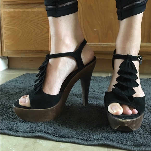 Steve Madden platform heels - Picture 1 of 3
