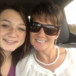 Meet your Posher, Candace