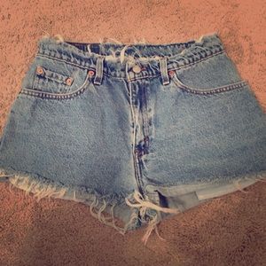 Levi high waist shorts