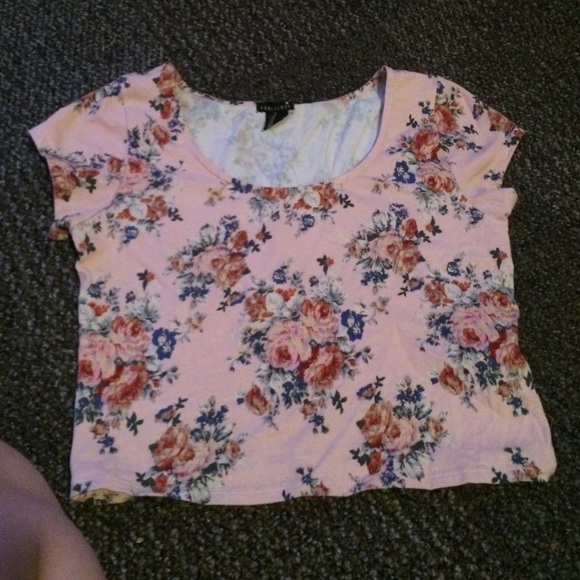 Crop Top.