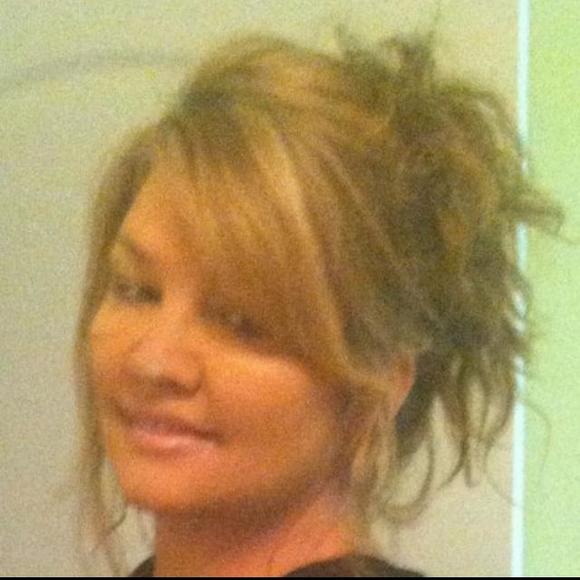 Meet your Posher, Linda
