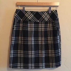 Black & cream plaid skirt