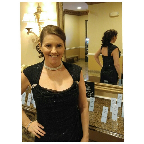 Elegant Black Sparkling Dinner/Party Dress - Picture 2 of 4