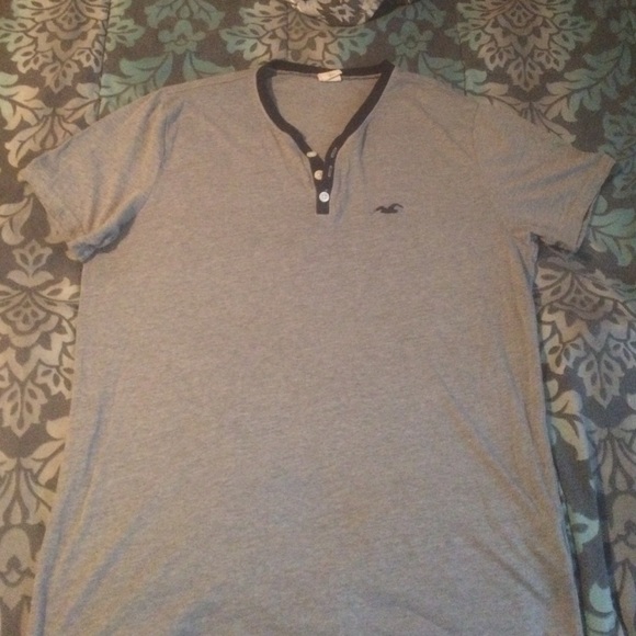 Hollister shirt