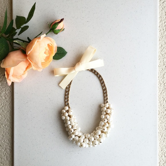 Beautiful handmade pearl necklace with ribbon - Picture 2 of 3