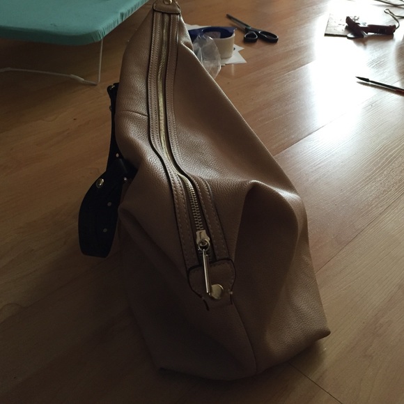 Purse - Picture 3 of 4